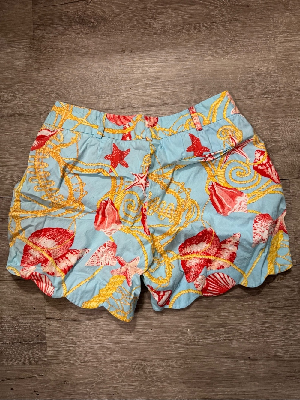 J. McLaughlin Light Blue Shorts with Coral Shell & Gold Rope Print - Picture 5 of 6